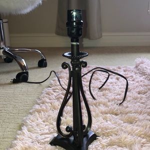 The base of the lamp